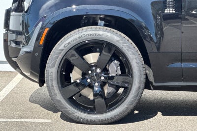 2026 Land Rover Defender 110 X-Dynamic SE
