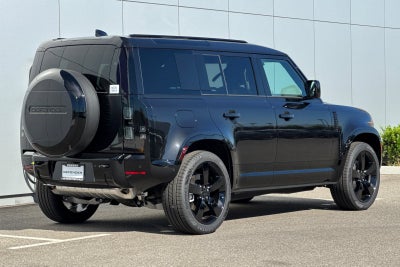 2026 Land Rover Defender 110 X-Dynamic SE
