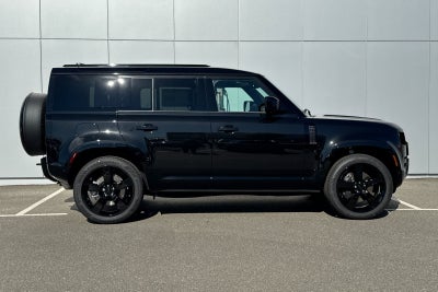 2026 Land Rover Defender 110 X-Dynamic SE