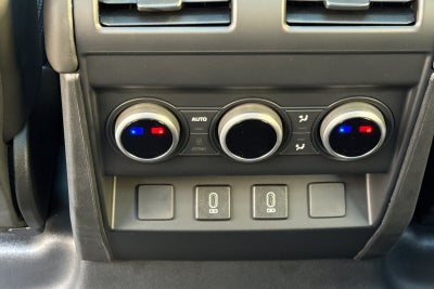 2026 Land Rover Defender 110 X-Dynamic SE