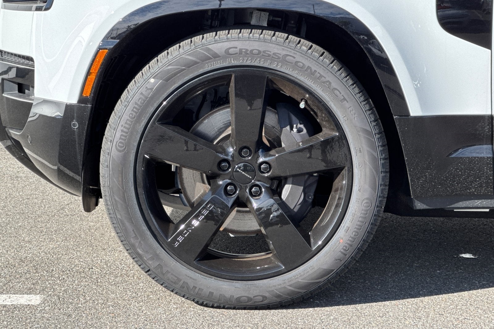 2026 Land Rover Defender 110 X-Dynamic SE