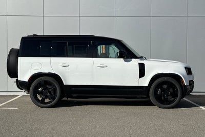 2026 Land Rover Defender 110 X-Dynamic SE