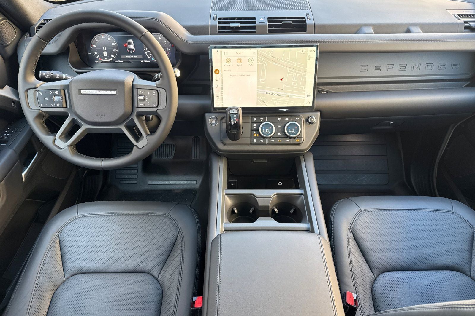 2026 Land Rover Defender 110 X-Dynamic SE