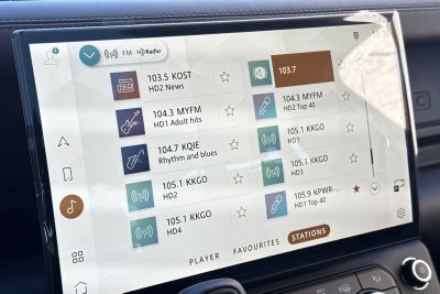 2026 Land Rover Defender 110 X-Dynamic SE