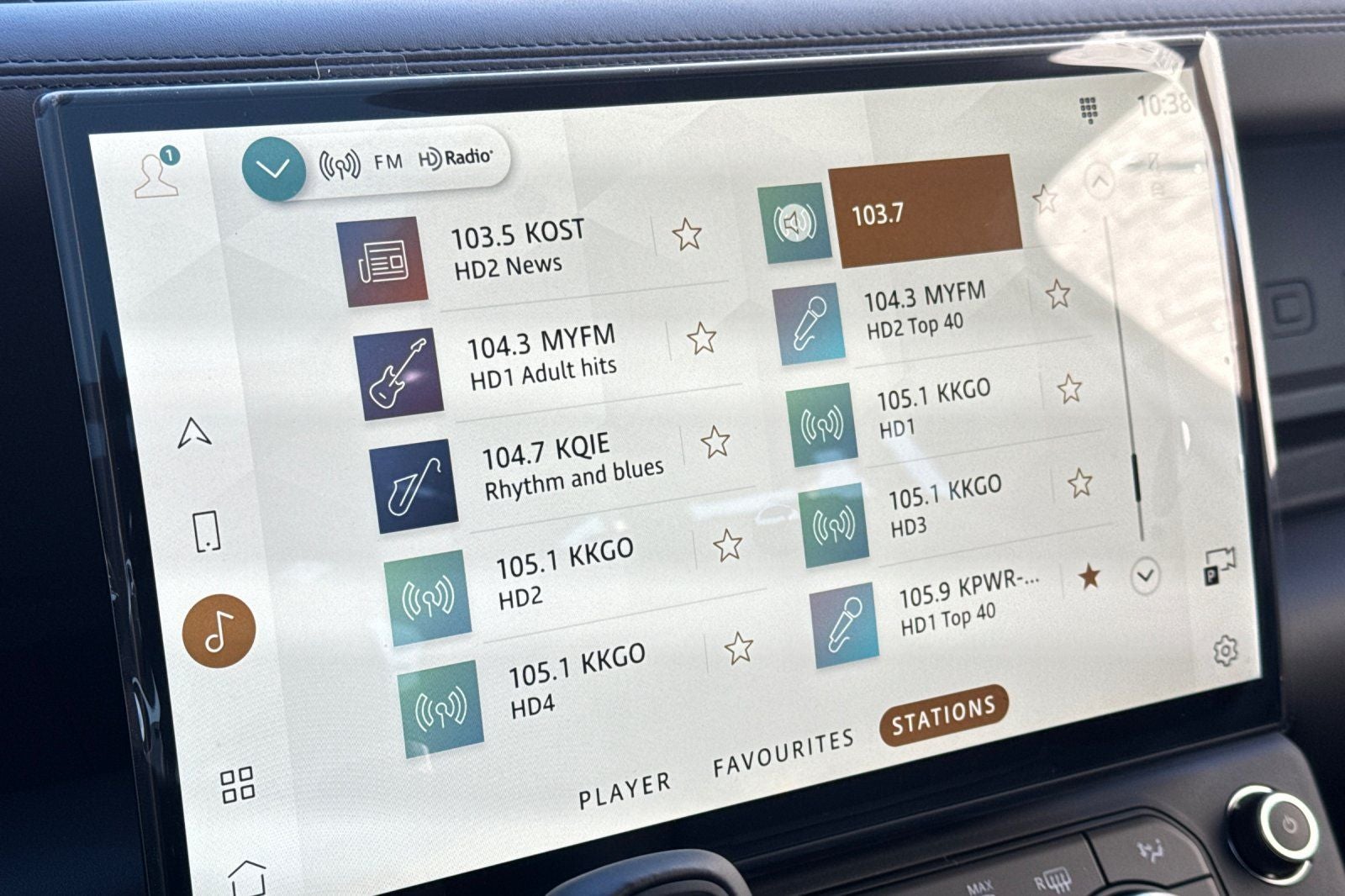 2026 Land Rover Defender 110 X-Dynamic SE