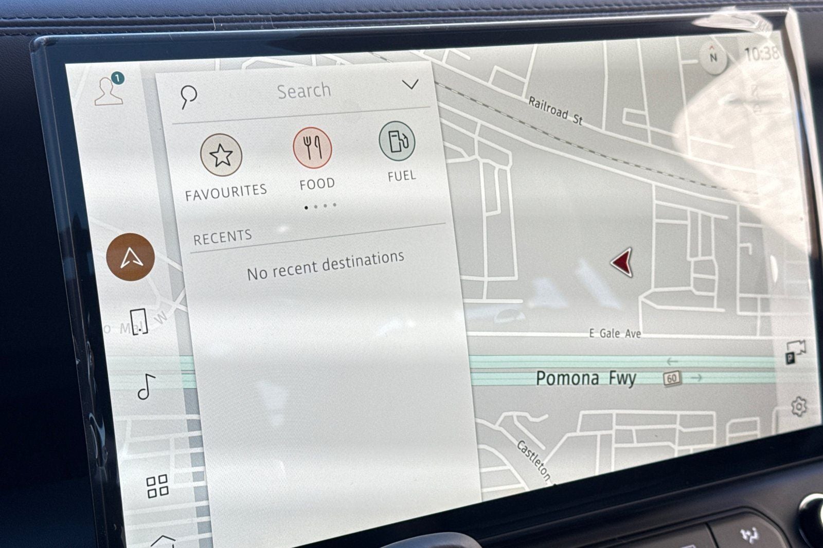 2026 Land Rover Defender 110 X-Dynamic SE