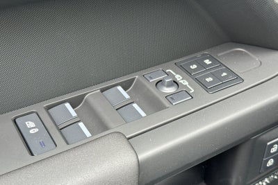 2026 Land Rover Defender 110 X-Dynamic SE