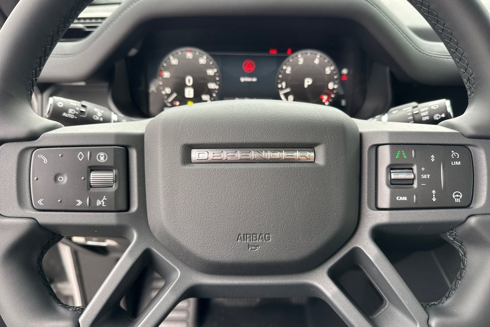 2026 Land Rover Defender 110 X-Dynamic SE