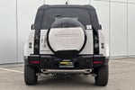 2026 Land Rover Defender 110 X-Dynamic SE