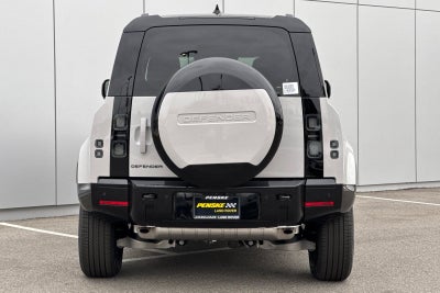 2026 Land Rover Defender 110 X-Dynamic SE