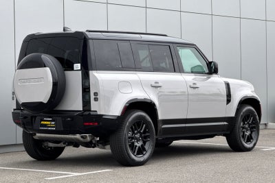 2026 Land Rover Defender 110 X-Dynamic SE