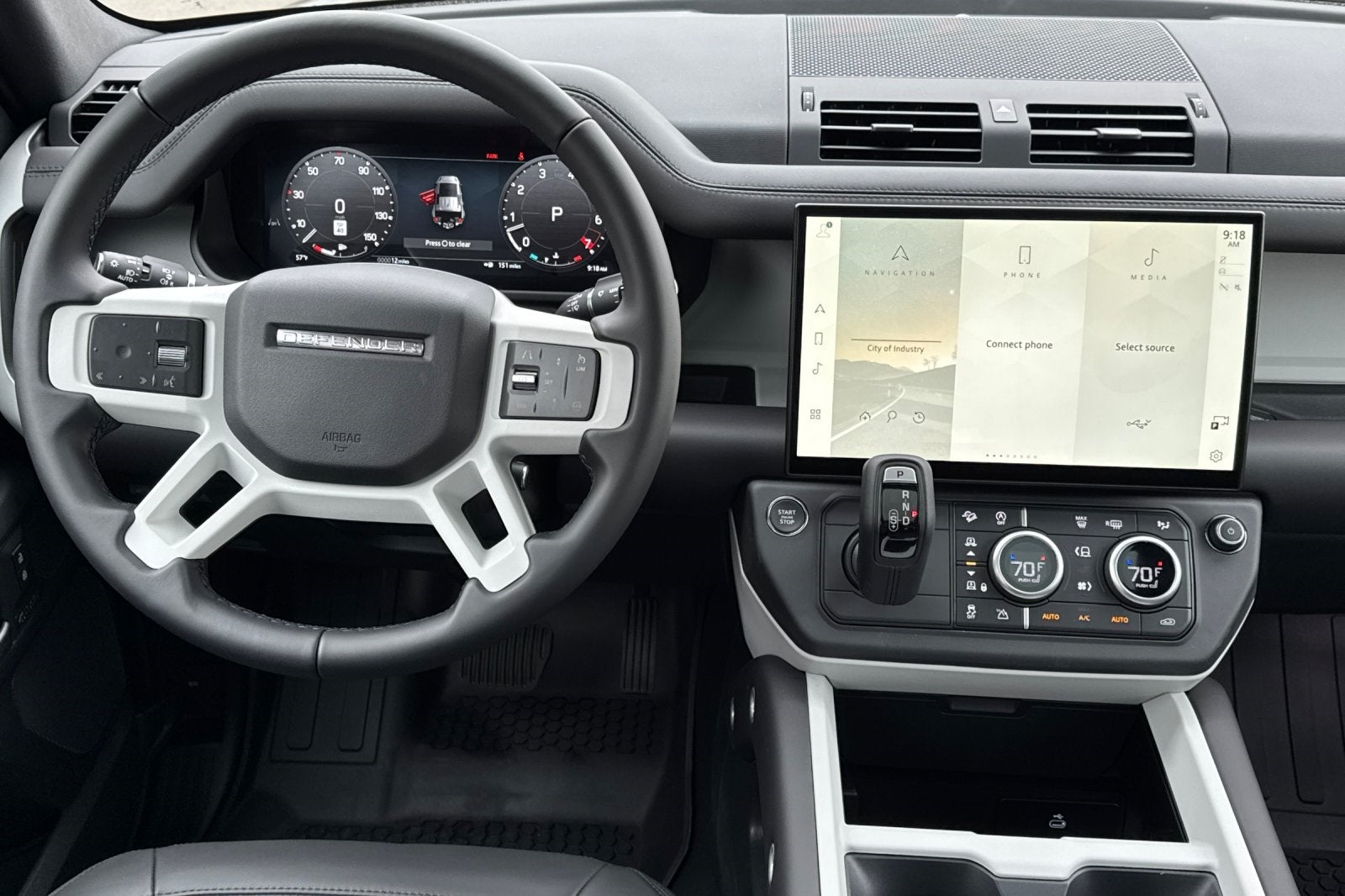 2026 Land Rover Defender 110 X-Dynamic SE