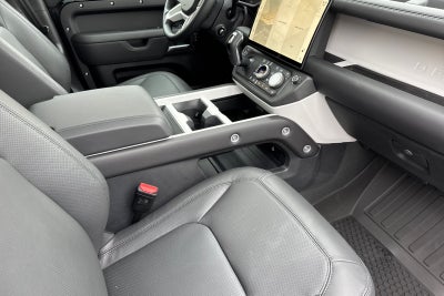 2026 Land Rover Defender 110 X-Dynamic SE