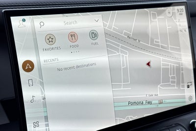 2026 Land Rover Defender 110 X-Dynamic SE