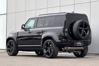 2026 Land Rover Defender 110 X-Dynamic SE