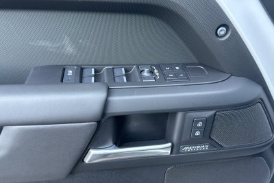 2026 Land Rover Defender 110 X-Dynamic SE