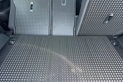 2026 Land Rover Defender 110 X-Dynamic SE