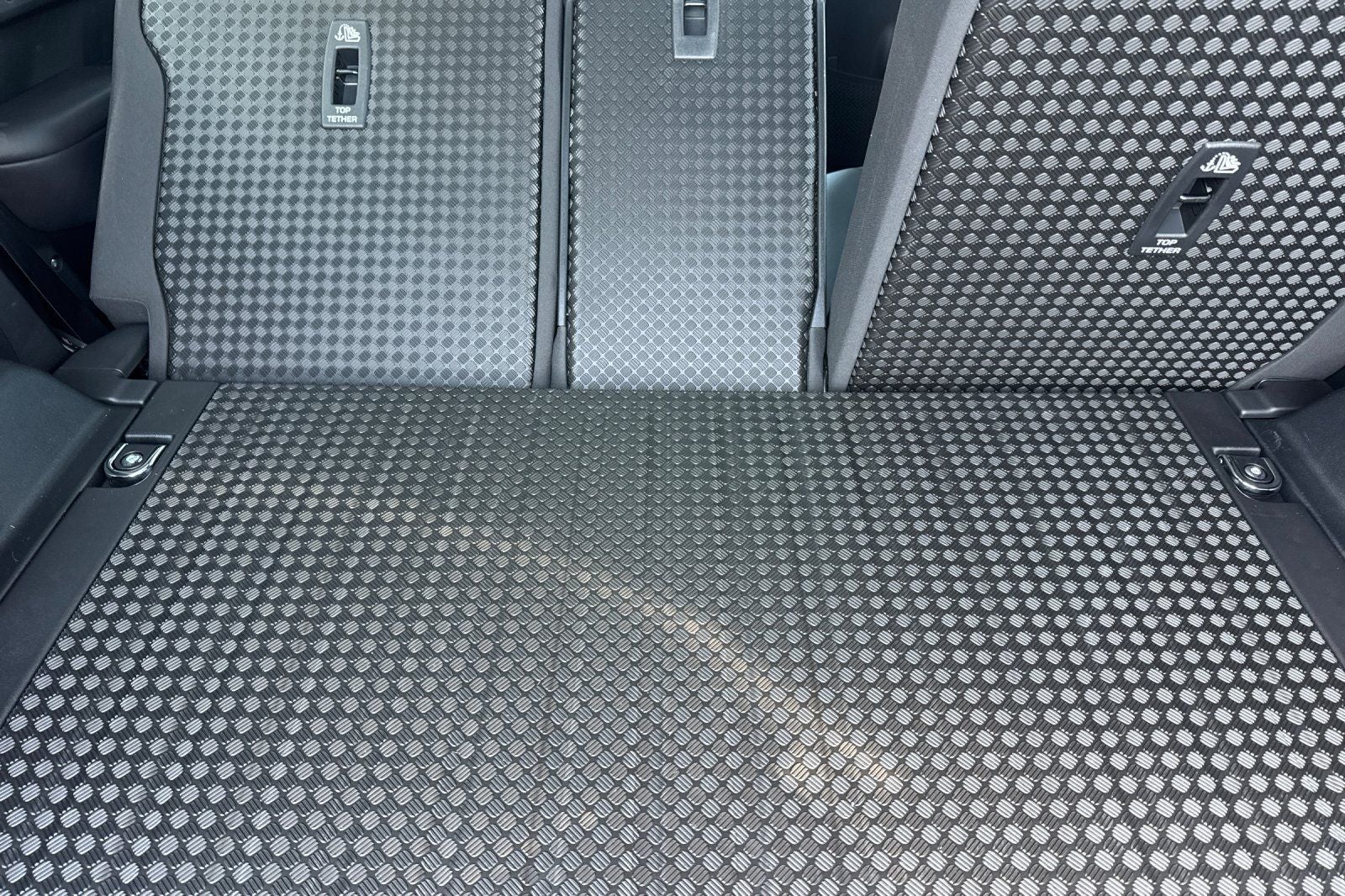 2026 Land Rover Defender 110 X-Dynamic SE