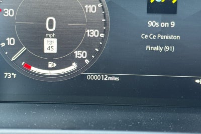 2026 Land Rover Defender 110 X-Dynamic SE