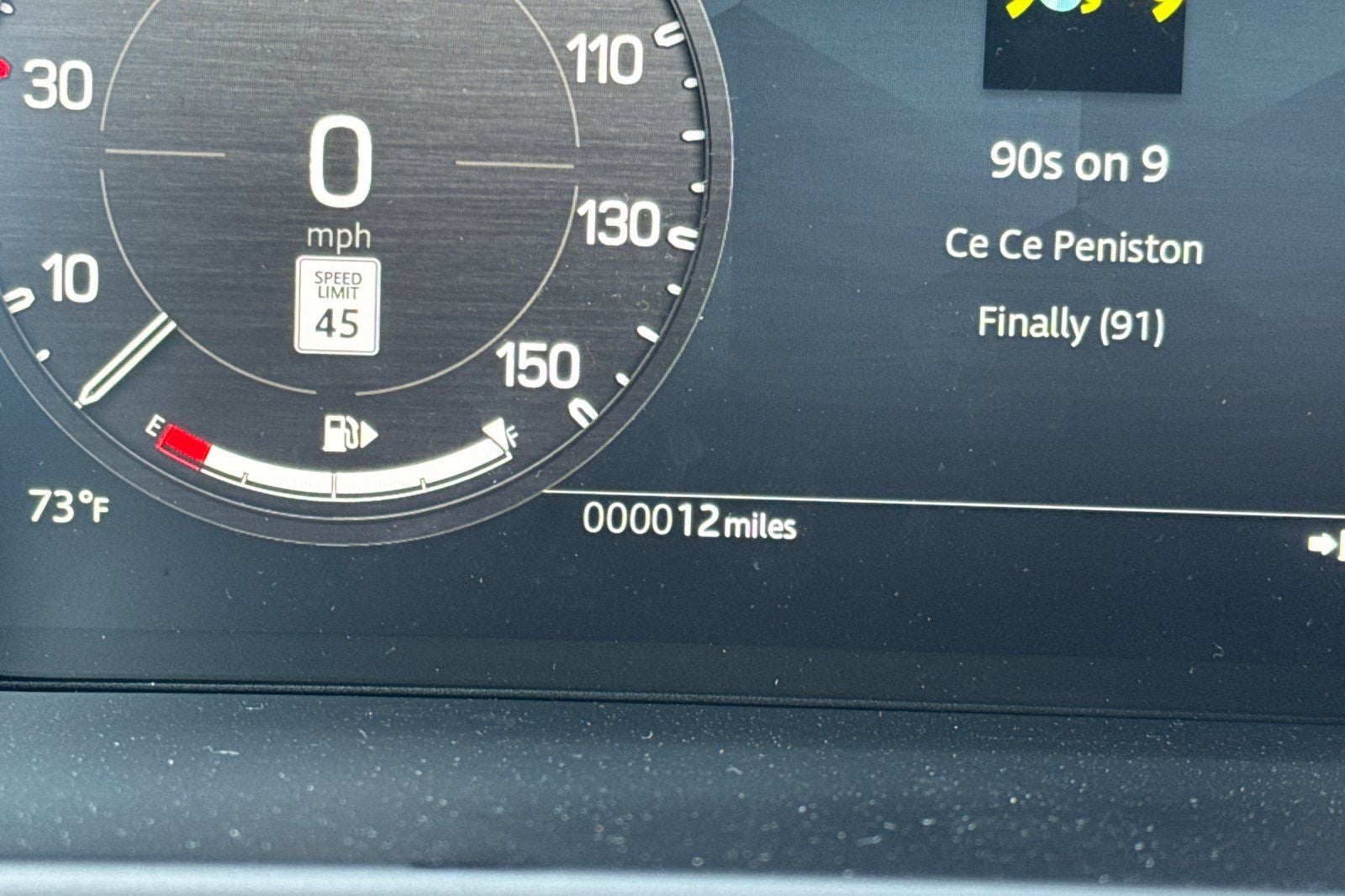 2026 Land Rover Defender 110 X-Dynamic SE