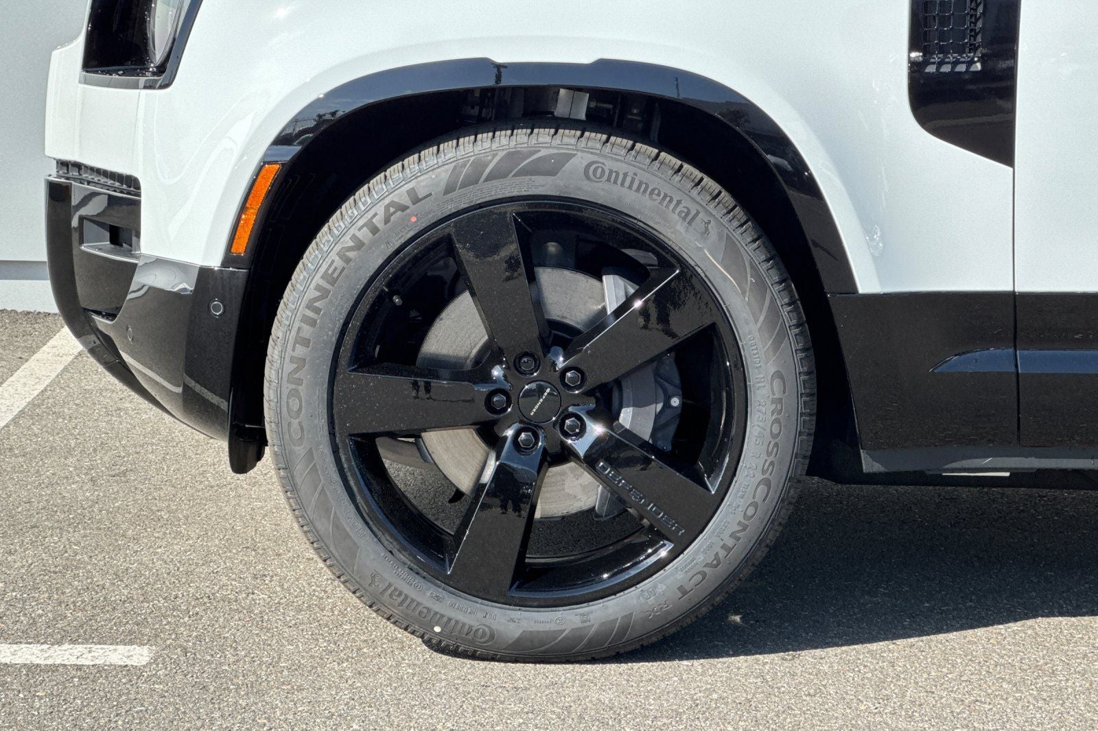 2026 Land Rover Defender 110 X-Dynamic SE