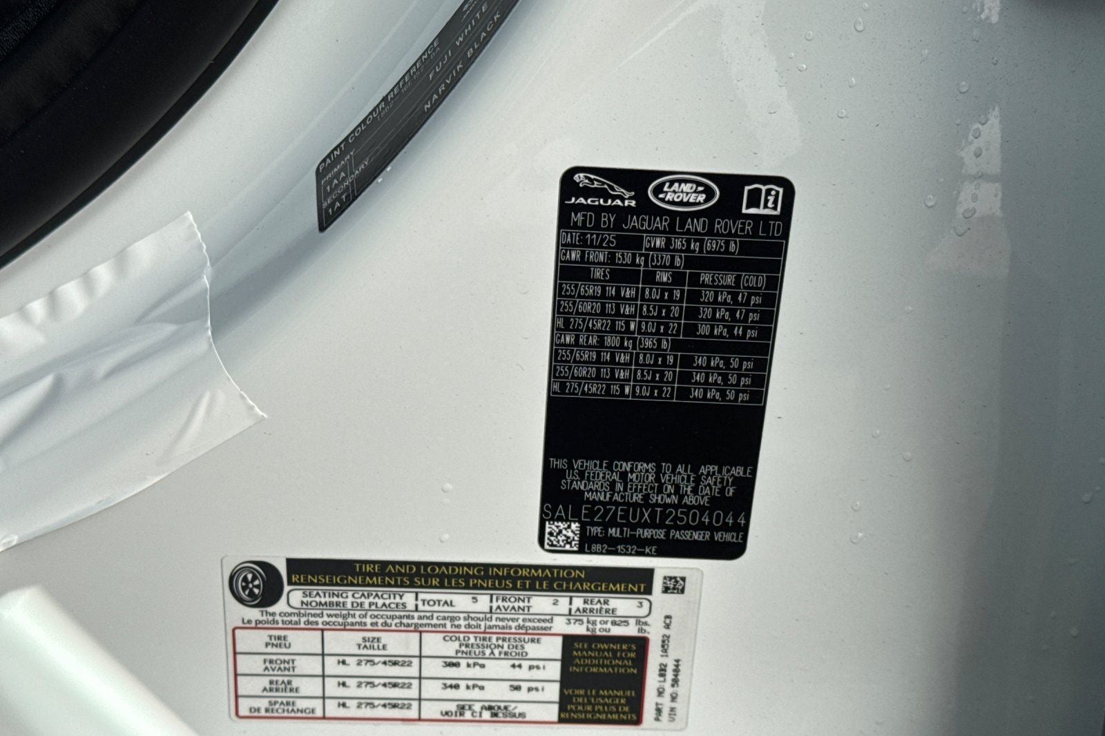 2026 Land Rover Defender 110 X-Dynamic SE