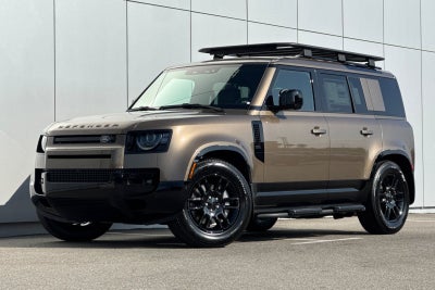 2026 Land Rover Defender 110 X-Dynamic SE
