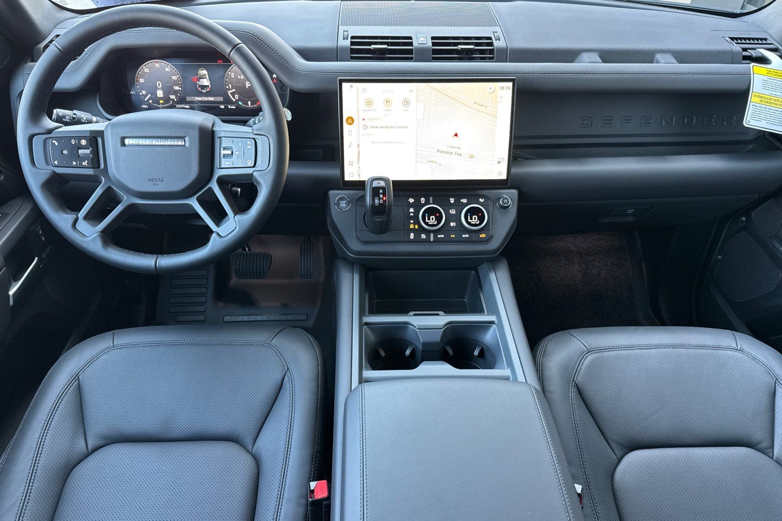 2026 Land Rover Defender 110 X-Dynamic SE