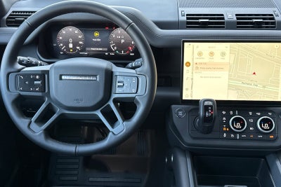 2026 Land Rover Defender 110 X-Dynamic SE