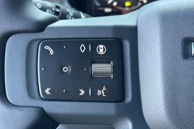 2026 Land Rover Defender 110 X-Dynamic SE