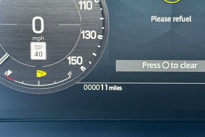 2026 Land Rover Defender 110 X-Dynamic SE