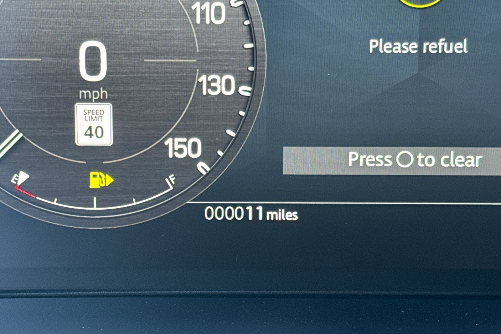 2026 Land Rover Defender 110 X-Dynamic SE
