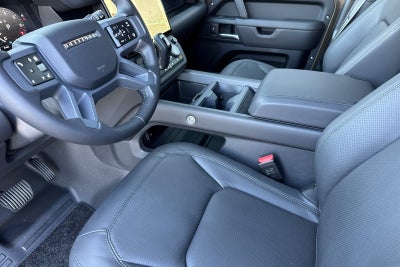2026 Land Rover Defender 110 X-Dynamic SE