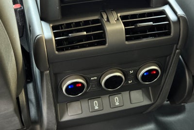 2026 Land Rover Defender 110 X-Dynamic SE