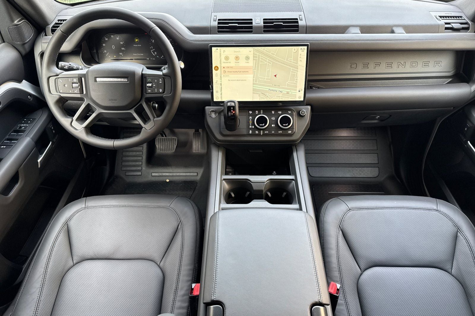 2026 Land Rover Defender 110 X-Dynamic SE