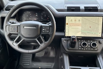 2026 Land Rover Defender 110 X-Dynamic SE