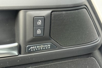 2026 Land Rover Defender 110 X-Dynamic SE