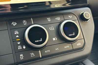 2026 Land Rover Defender 110 X-Dynamic SE