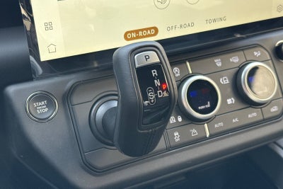 2026 Land Rover Defender 110 X-Dynamic SE