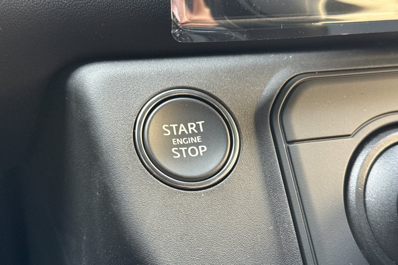 2026 Land Rover Defender 110 X-Dynamic SE