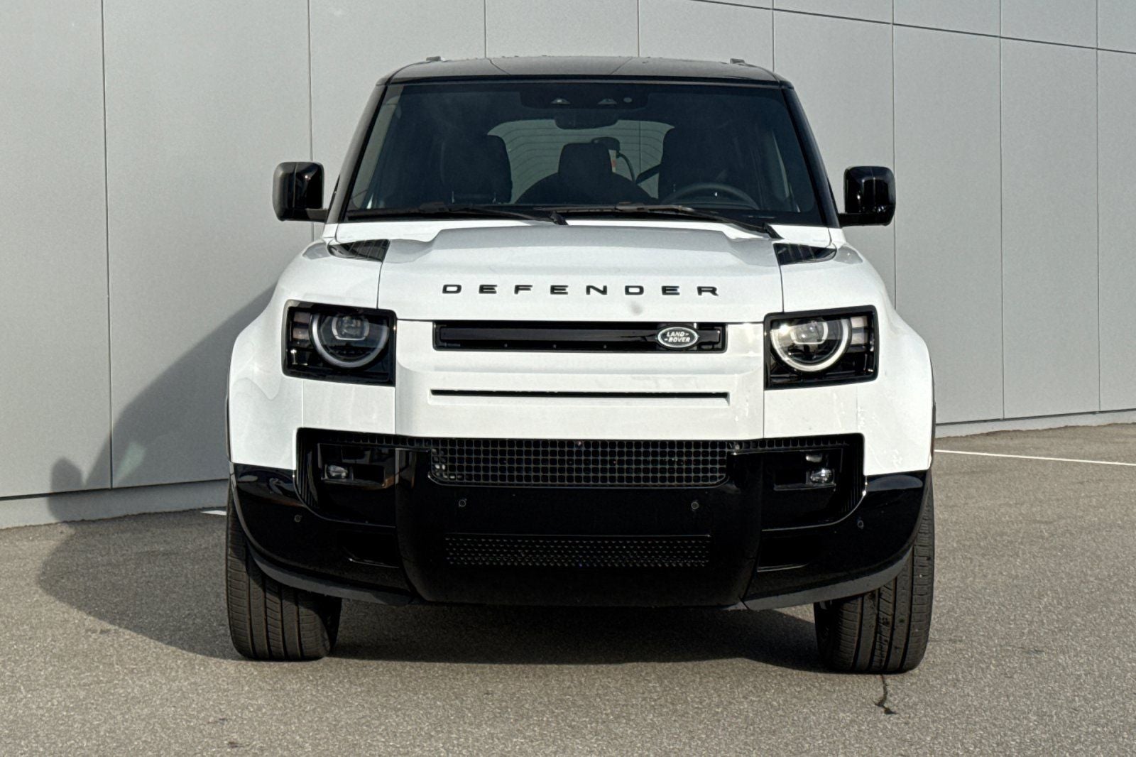 2026 Land Rover Defender 110 X-Dynamic SE