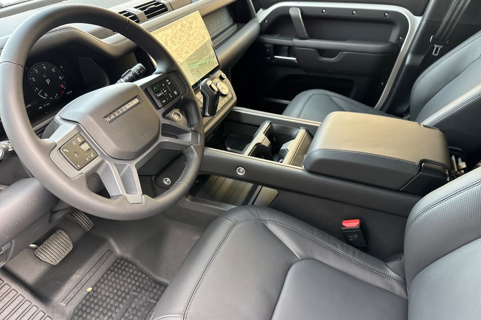 2026 Land Rover Defender 110 X-Dynamic SE