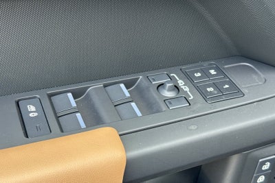 2026 Land Rover Defender 110 X-Dynamic SE
