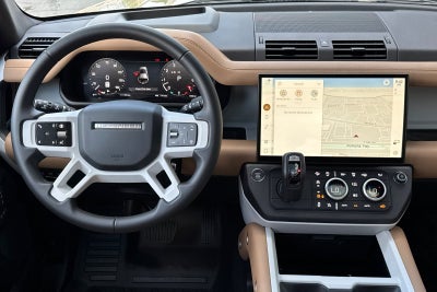2026 Land Rover Defender 110 X-Dynamic SE