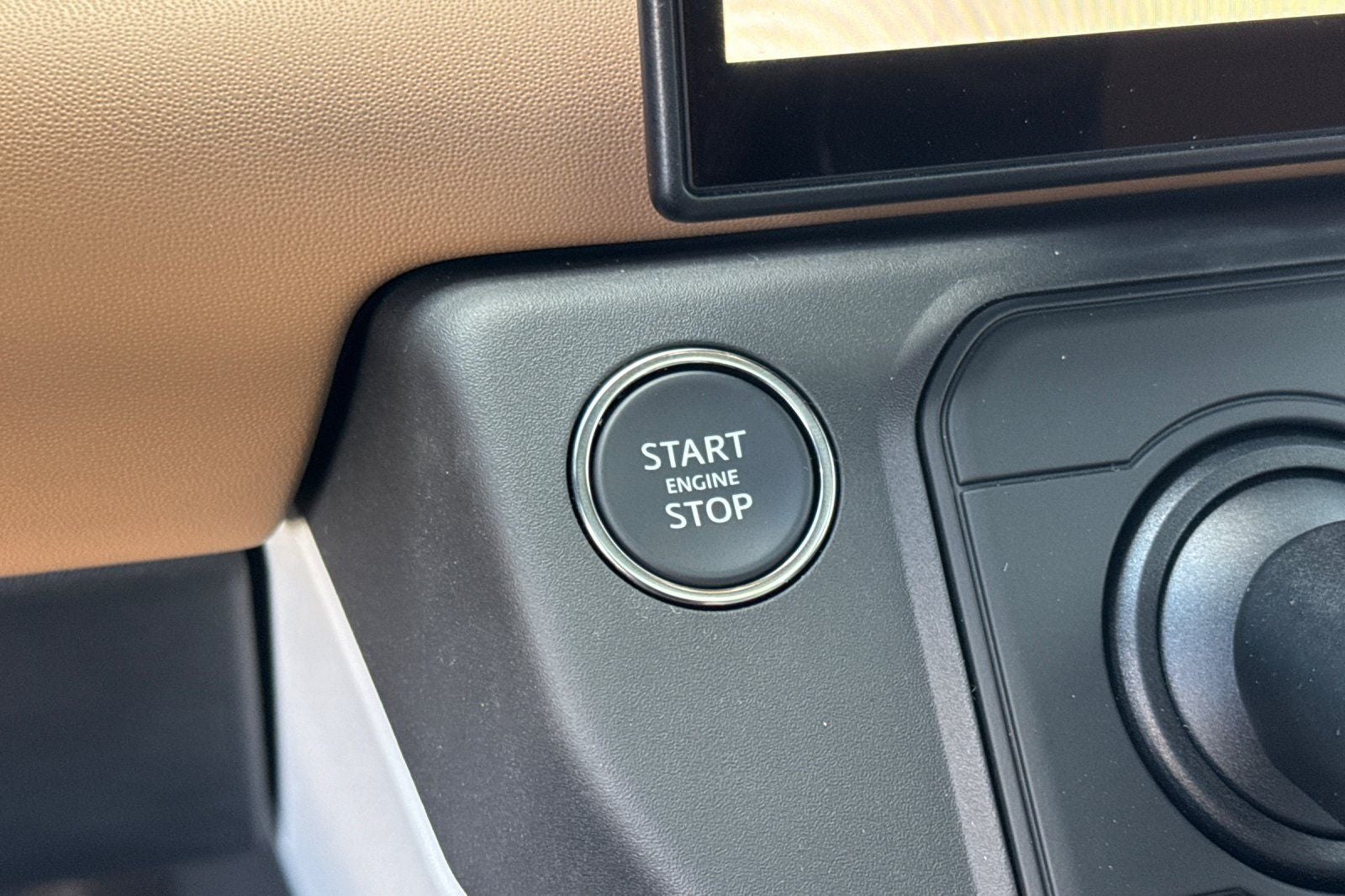 2026 Land Rover Defender 110 X-Dynamic SE