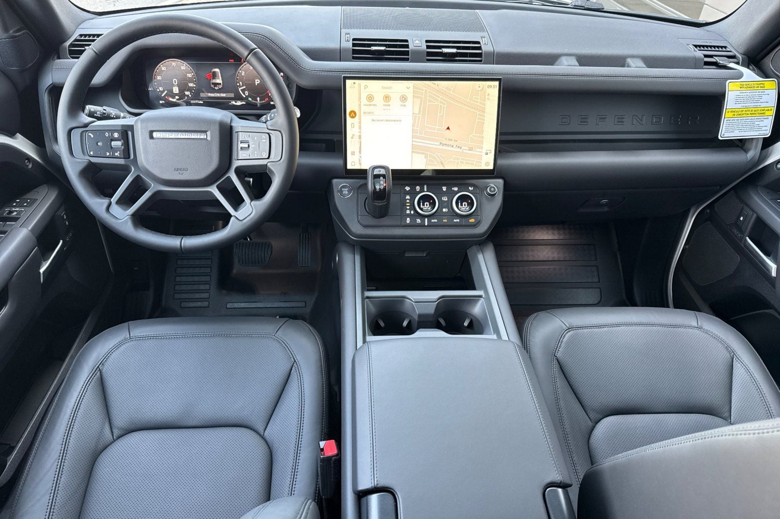 2026 Land Rover Defender 130 X-Dynamic SE