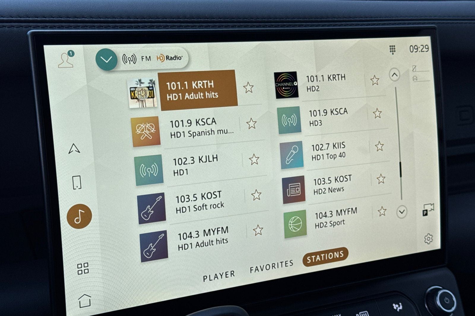 2026 Land Rover Defender 130 X-Dynamic SE