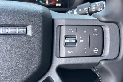 2026 Land Rover Defender 130 X-Dynamic SE