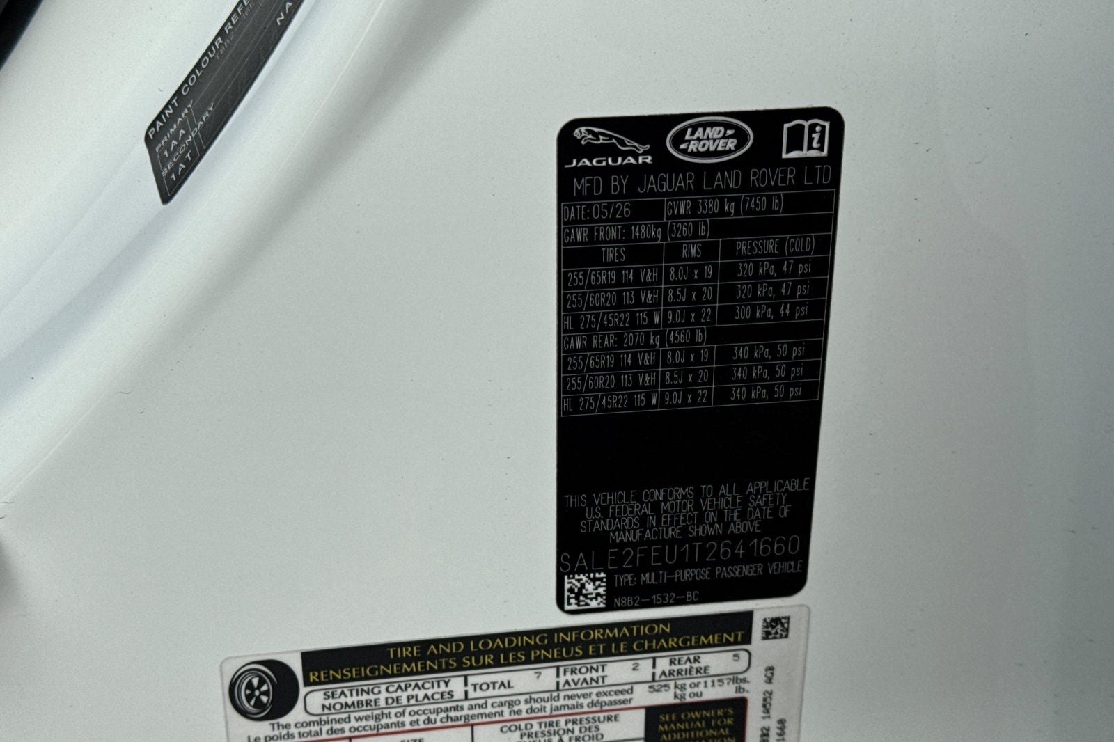 2026 Land Rover Defender 130 X-Dynamic SE