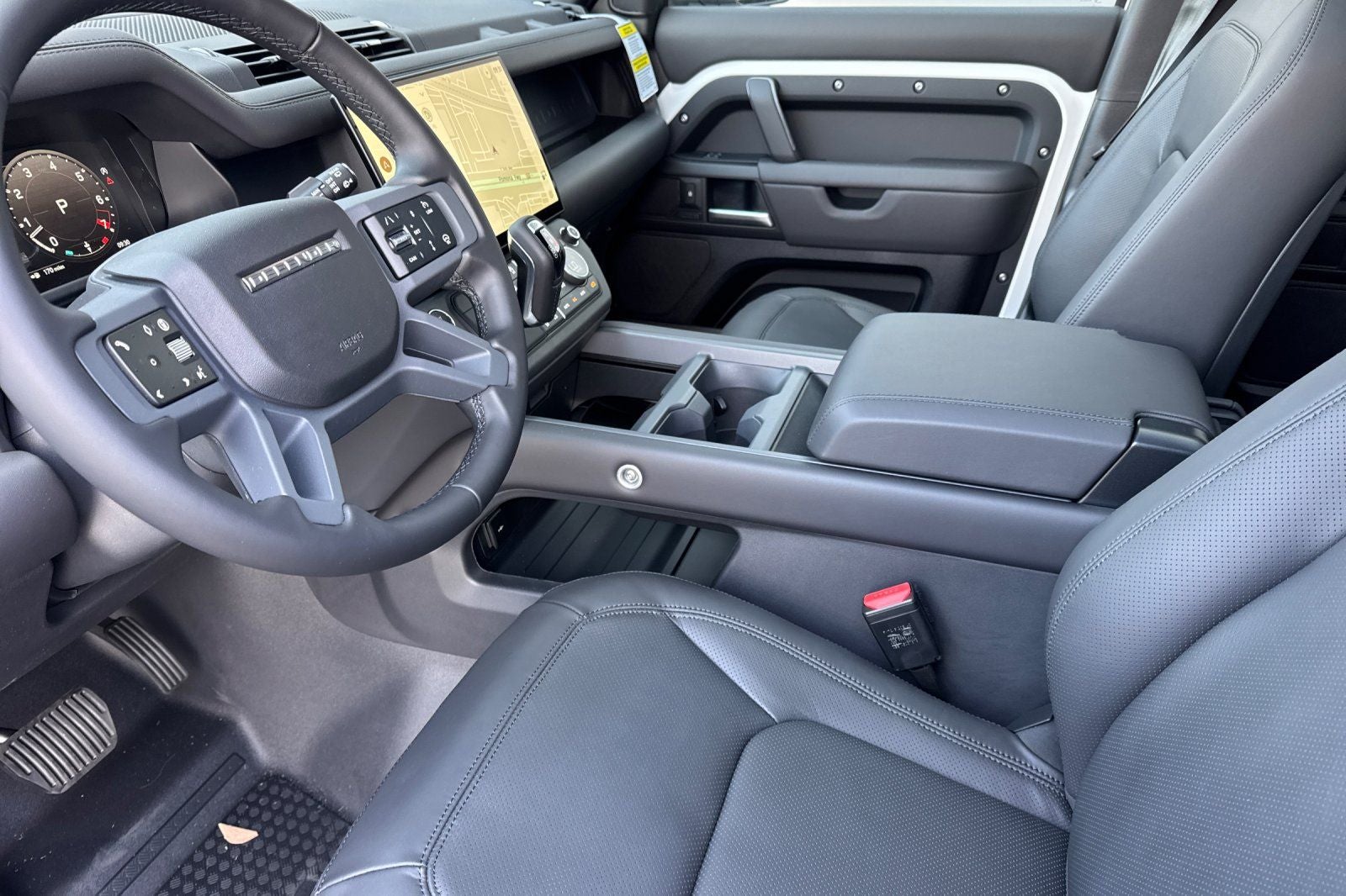 2026 Land Rover Defender 130 X-Dynamic SE